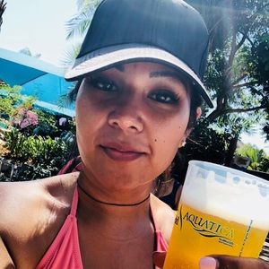 Meet your Posher, Alondra